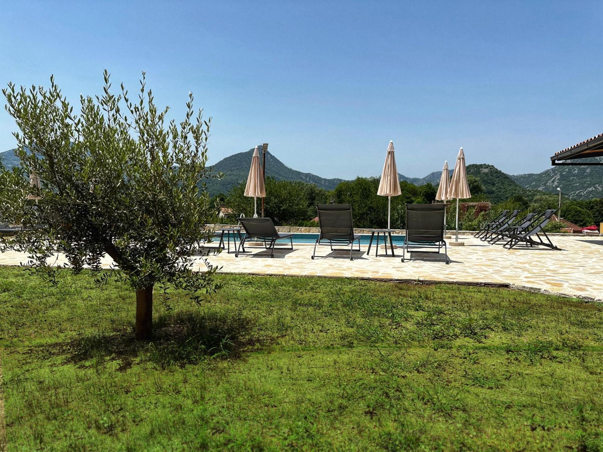 Eco Villas Merak เวียร์ปาซาร์ ภายนอก รูปภาพ